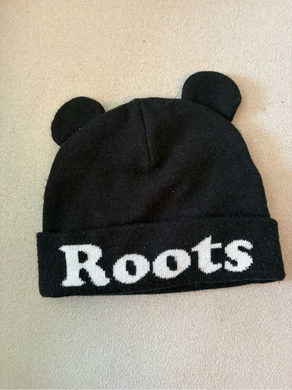 Roots Black Toque